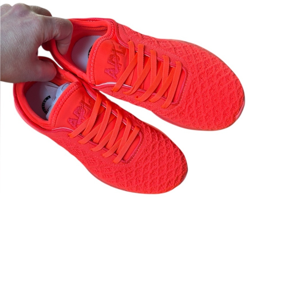 APL Techloom Phantom Running Sneaker Impulse Red Knit Slip On Size 5.5 - Picture 3 of 7